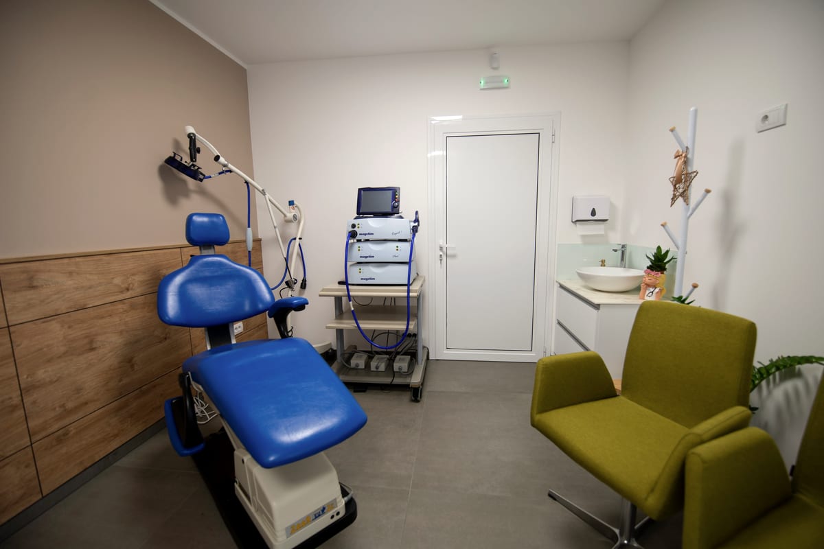 Clean clinical treatment room prepared for the next patient